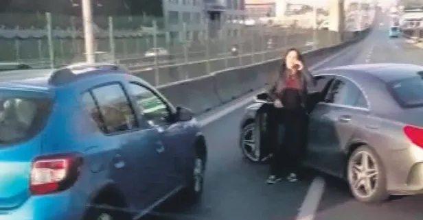 Kadıköy D-100'de hareketli dakikalar! Otobüsün önünü kesti yolu trafiğe kapattı