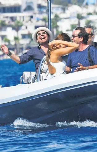 Kenan Doğulu Rus iş insanının yatında ağırlandı