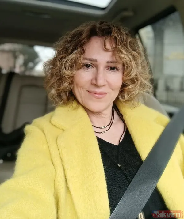 Çocuklar Duymasın'ın Meltem'i Pınar Altuğ'un 30 yıl önceki haline bakın! Kraliçe olduğu geceden paylaştı! İşte 19’luk Pınar Altuğ ve annesi... - 32