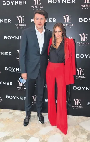 Emina Jahovic'den Sırbistan'da Türk usulü iftar! Özel aşçı çağırıp çiğ köfte yaptırdı