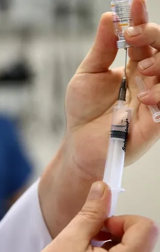 Kaç kişi koronavirüs aşısı oldu? İşte il il son durum!