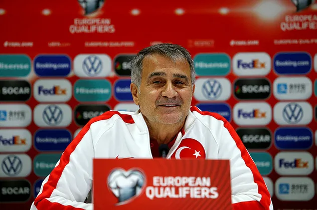 Şenol Güneş'ten olay sözler: Bana paracı diyenler ülkeyi soyuyor