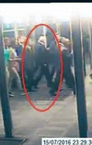 Kılıçdaroğlu'nu darbecilerle görüşerek tankların arasından geçiren Koray Aslan gücünü nereden alıyor?