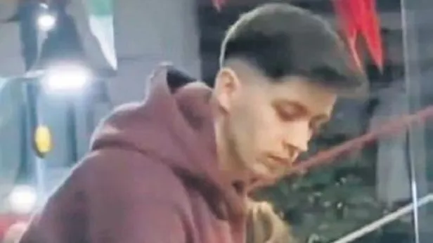 Sosyal medyada viral olan videodaki garsonun Real Madrid’in yıldızı Arda Güler’e olan benzerliği dikkat çekti