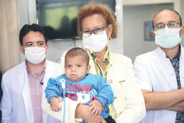 Suriyeli 16 aylık bebek, yaşam mücadelesiyle destan yazdı: Türk hekimlerinin başarılı operasyonuyla sağlığına kavuştu-2