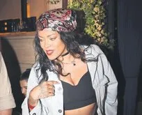 Sahte Rihanna coştu!