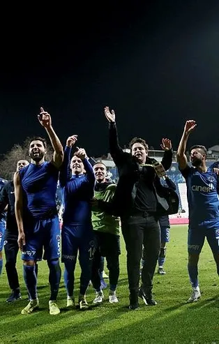 Kasımpaşa uzatmada yıktı