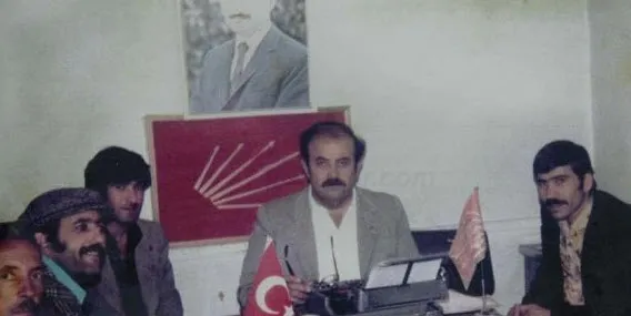 1980-yilinda-oldurulen-chpli-zeki-tekinerin-ailesi-cinayete-iliskin-hukum-giyen-omer-ayin-iyi-parti-il-baskani-secilmesine-tepkili-1605100094295.jpg 1980 yılında öldürülen CHP'li Zeki Tekiner'in ailesi, cinayete ilişkin hüküm giyen Ömer Ay'ın İYİ Parti İl Başkanı seçilmesine tepkili-2