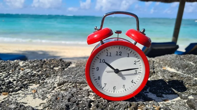 2025-yaz-saati-uygulamasi-saatler-ileri-alinacak-mi-1741688825979.jpg (Kaynak: Takvim Foto Arşiv)