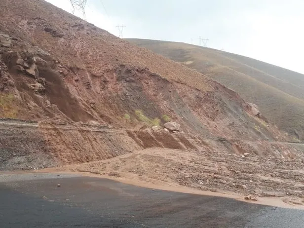 turkiyeden-sel-felaketi-yasayan-almanyaya-taziye-mesaji-1626379641929.jpeg Van-Hakkari karayolunda heyelan: Kapanan yol 2 saat sonra tek yönlü ulaşıma açıldı-1