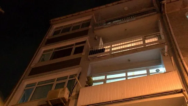 fatihte-supheli-olum-yalniz-yasayan-kadin-boynu-kirilmis-sekilde-olu-bulundu-1697272856276.jpeg Fatih'te şüpheli ölüm! Yalnız yaşayan kadın boynu kırılmış şekilde ölü bulundu-1