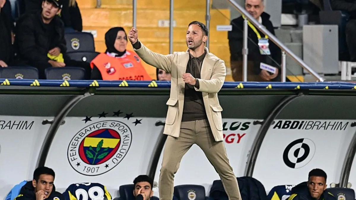 Çanlar Domenico Tedesco için çalıyor! Fenerbahçe'de İtalyan hoca koltuğunda hiç rahat değil