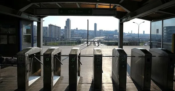 18 19 Nisan Istanbul Otobus Saatleri Sokaga Cikma Yasagi Iett Otobus Metrobus Metro Vapur Calisma Saatleri Takvim