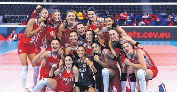 Helal olsun size kızlar! Filenin Sultanları yarı finalde...