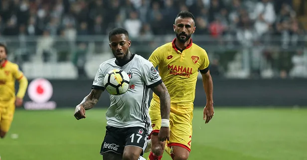 Ünlü futbolcunun eşinden şok tepki