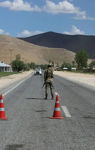 Yine taziyede koronavirüs vakası! Mahalle karantinaya alındı
