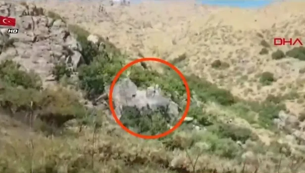 Kıran Harekatından yeni görüntü! Şemdinli'de 8 teröristin etkisiz hale getirildiği anlar kamerada