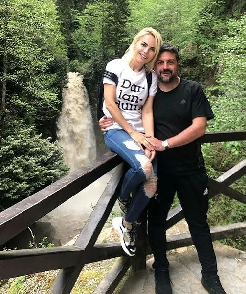 Ece Erken'in eşi Şafak Mahmutyazıcıoğlu silahlı saldırıda öldürüldü! İki şüpheli yakalandı! Olayın perde arkası aralanıyor...-6