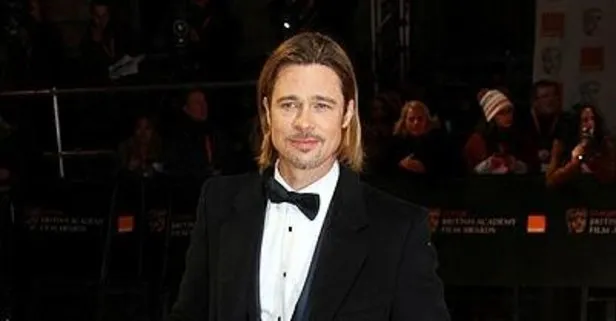 Brad Pitt, Charlize Theron ile aşk yaşıyor