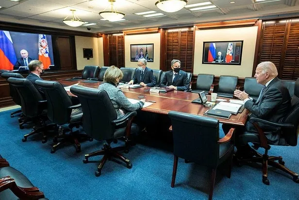 abd-baskani-biden-ve-rusya-devlet-baskani-vladimir-putin-arasinda-ukrayna-gorusmesi-1638904265935.jpeg ABD Başkanı Biden ve Rusya Devlet Başkanı Vladimir Putin arasında 'Ukrayna' görüşmesi!-2