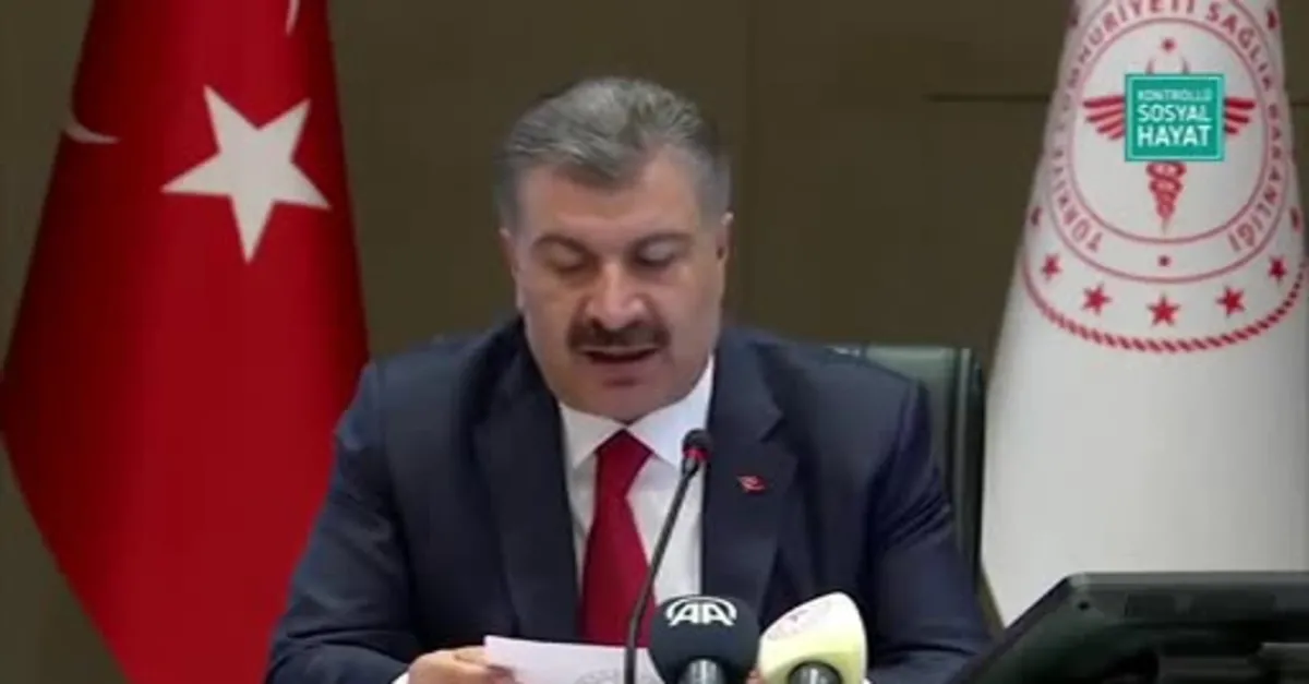 Sağlık Bakanı Fahrettin Koca uyardı: Son vakanın tespit ve tedavisine kadar risk devam edecektir