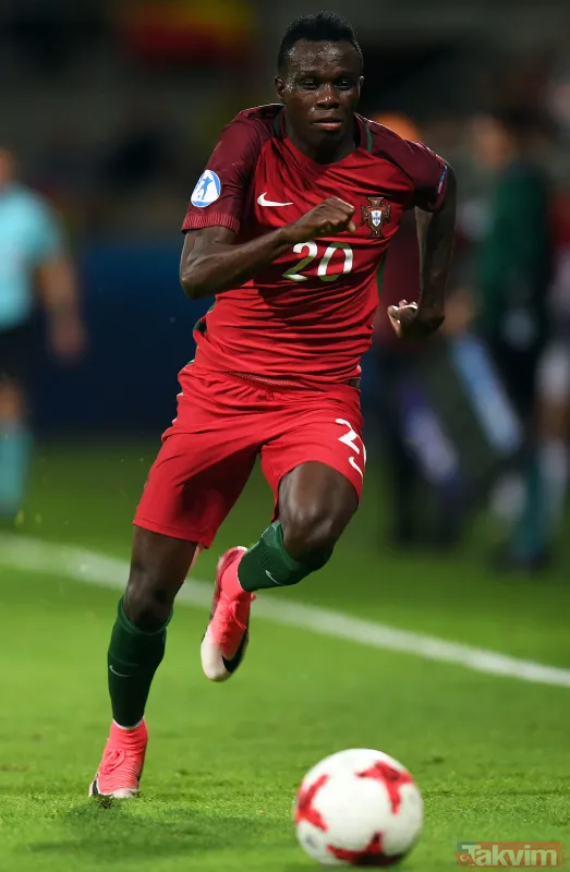 Galatasaray’ın eski yıldızı Bruma, Levante'nin teklifini Beşiktaş için reddetti! Şampiyonlar Ligi faktörü... - 8