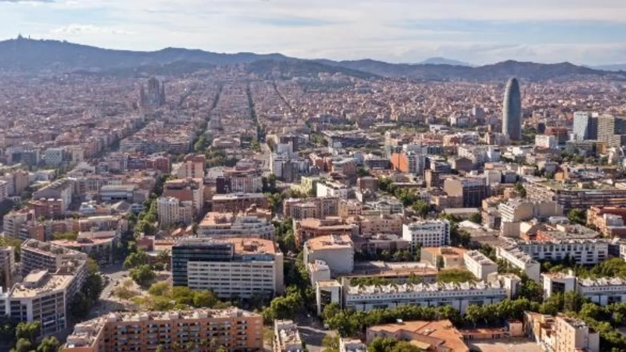 Barcelona’da turiste ev yok