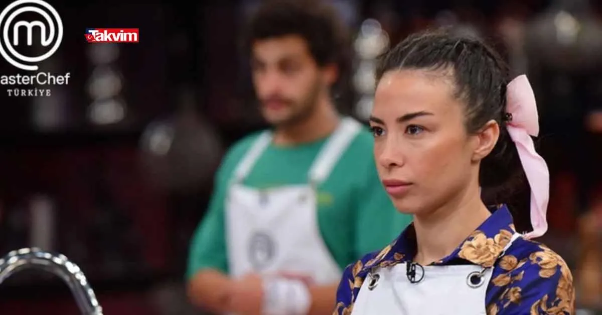 Masterchef Burcu açıldıkça açıldı! Mini etekli paylaşımına tepki yağdı! Hayranları yerden yere vurdu ortalık karıştı! ’İticiliğin vücut bulmuş hali’