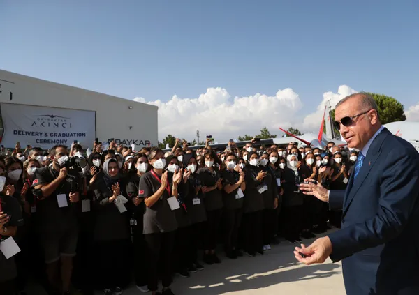 baskan-erdogandan-baykar-akinci-tiha-teslimat-ve-kurs-bitirme-toreninde-onemli-aciklamalar-1630248674798.jpg