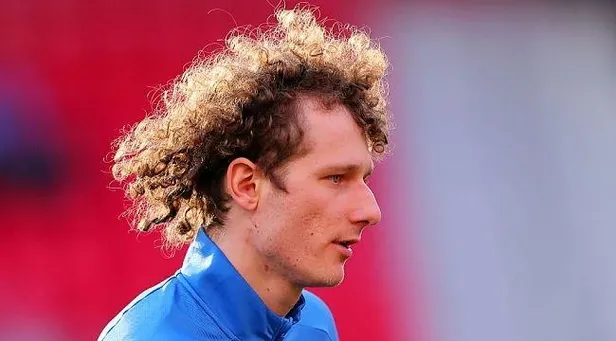 fenerbahce-william-carvalho-ile-vinicius-souza-transferinde-aksilik-yasarsa-alex-krali-gundemine-alacak-1656975353359.jpeg Fenerbahçe William Carvalho ile Vinicius Souza transferinde aksilik yaşarsa Alex Kral’ı gündemine alacak-3