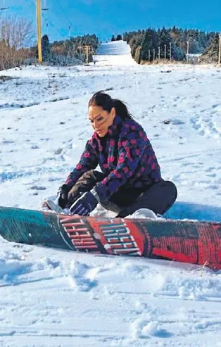 Hülya şovunu yaptı!