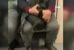 Metroda genç kıza taciz: O anlar kamerada