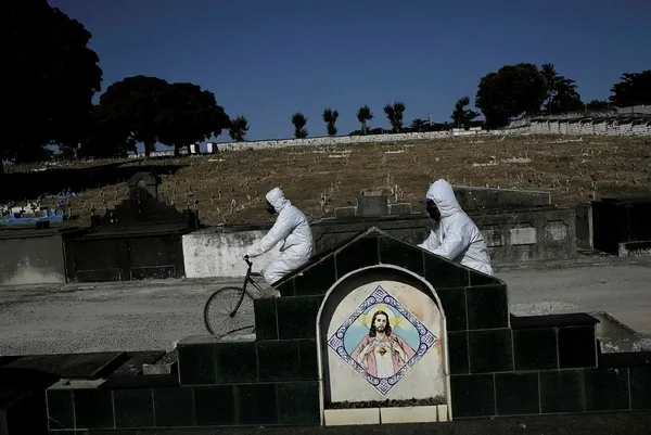 Son dakika: Koronavirüs nedeniyle son 24 saatte Brezilya'da 1185, Meksika'da 947 kişi öldü-4