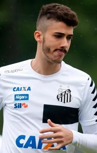 Fenerbahçe'de hedef stoper rota Brezilya