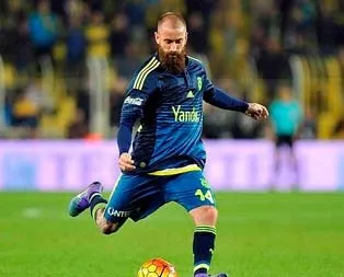 Raul Meireles takımda kalıyor