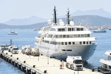Tam 106 metre ve 16  metre genişliğinde!  'Dream'a 230 bin litrelik yakıt!
