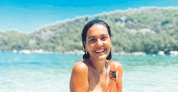 Bergüzar Korel’den ’Son mektup’ adlı şarkısını seslendiren Latin hayranlarına teşekkür