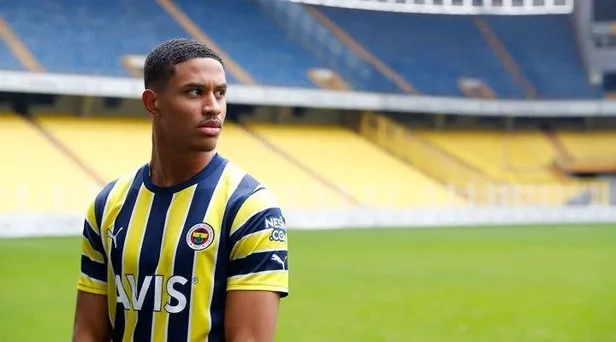 İtalyan gazeteci, Jan Oosterwolde'yi Takvim.com.tr'ye anlattı: Fenerbahçe hedefi 12'den vurdu!-3