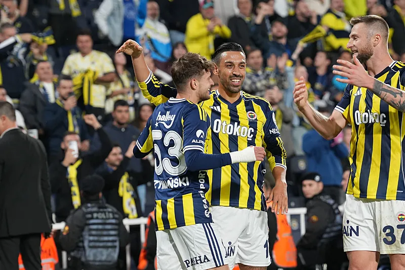 Domenico Tedesco'dan yıkım ekibi! Fenerbahçe'nin Nice maçı 11'i netleşti - 8