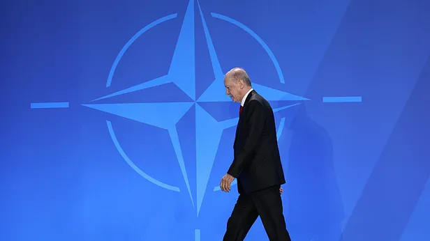 NATOda Erdoğan rüzgarı! Liderlerle peş peşe temaslar renkli kareler: Olaf Scholz, Miçotakis, Meloni...