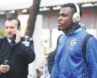 Fulham Emenike ile flörtte