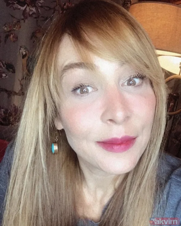 Ahu Sungur “Oyunculuk kim daha çıplak yarışı değil” dedi! Gözler onlara çevrildi: Hande Erçel, Pınar Deniz, Dilan Çiçek Deniz, Özge Özacar... - 16