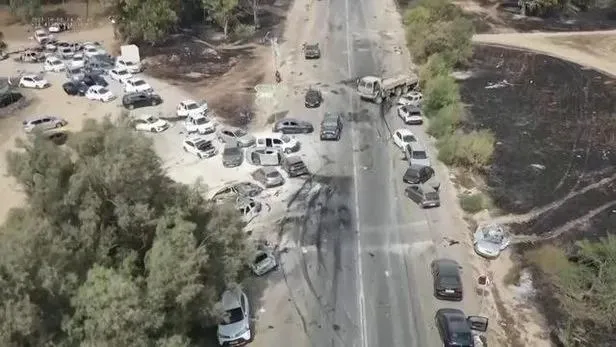 1702925588147.jpeg İsrail'in 7 Ekim yalanı yine elinde patladı! Esir takasında serbest bırakılan İsrailli kadından bomba itiraf: Annemi İsrail ordusu öldürdü-3