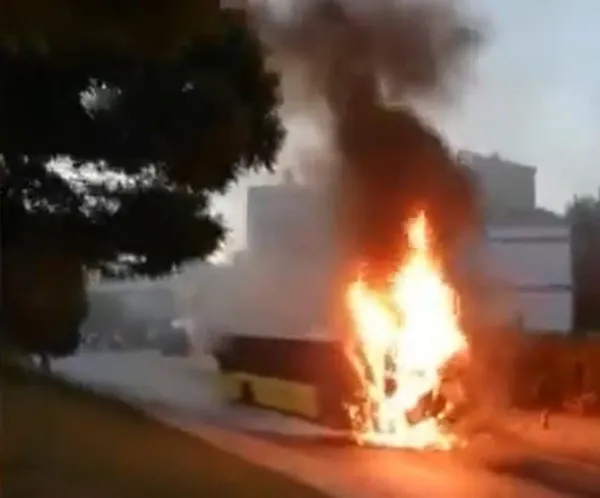 Toplu taşımada yangın var! 4 ayda 4 İETT otobüsü yandı!-2