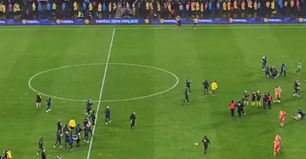 Matteo Guendouzi ve Anthony Musaba Süper Kupa sevincini taraftarla paylaştı