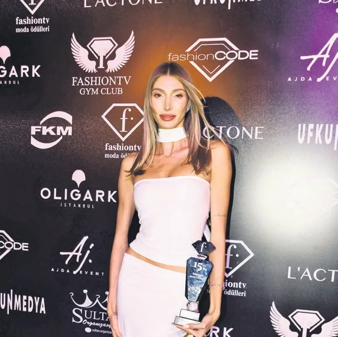 Geceye ünlü yağmuru