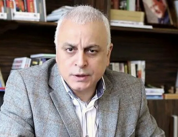 Merdan Yanardağ’a yurt dışına çıkış yasağı