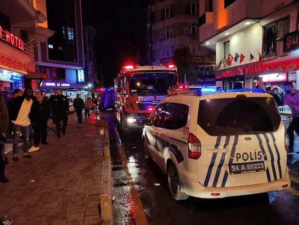 istanbul-fatihte-5-katli-otelde-yangin-can-pazari-yasandi-1641162502912.jpeg İstanbul Fatih’te 5 katlı otelde yangın! Can pazarı yaşandı-2