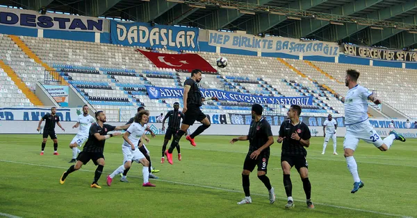 buyuksehir-belediye-erzurumspor-super-lige-cikma-basarisini-gosterdi-1595091732120.jpg Büyükşehir Belediye Erzurumspor, Süper Lig'e çıkma başarısını gösterdi-4