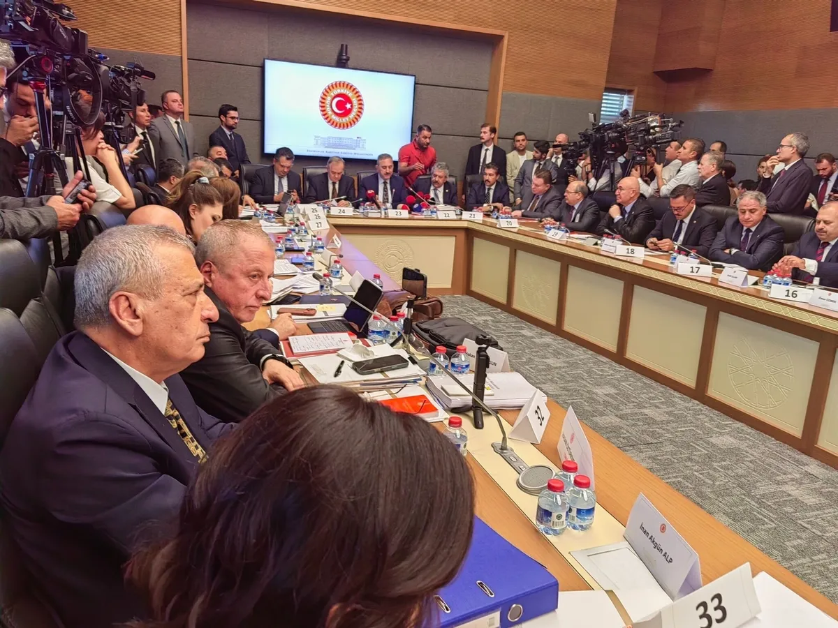 Terörsüz Türkiye’nin şafağı! Komisyonda Çerçeve Yasa teklifinin maddelerine geçildi: İP ve Yeni Parti'den provokasyon-5